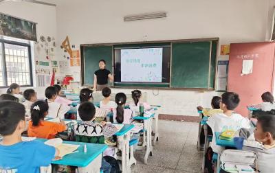 刘升镇中心小学开展世界粮食日宣传活动