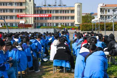 枣阳民警进校园 点亮平安讲堂“安全灯”