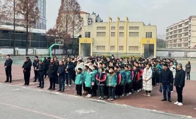 枣阳市南城中心小学：开展安全演练  护航校园安全