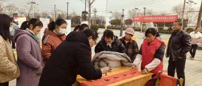 小集市汇聚大能量  三九天助残暖人心