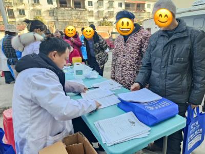 枣阳市南城卫生院：免费体检送健康 家庭签约暖人心