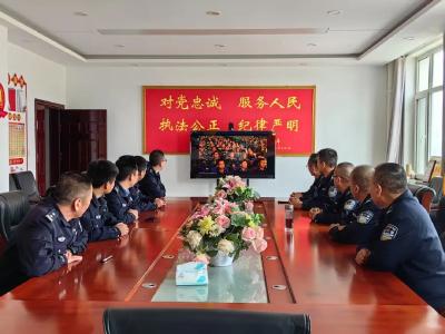 春天的铭记 | 致敬全国“公安楷模”邱建军