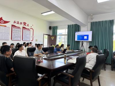 ​市发改局：当好诚信机关建设的领头人