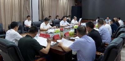 杨晶主持召开招商引资工作专题会