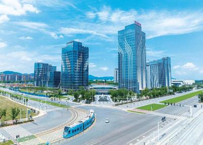 从“追板”到“造AI芯”， 黄石PCB如何用15年实现能级三级跳