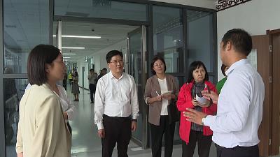 天门市到我县参观学习紧密型医共体建设