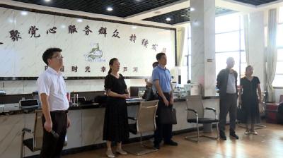 市人大常委会执法检查组来我县检查《村民委员会组织法》贯彻实施情况