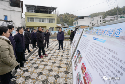 全县基层党建（共同缔造）暨强县工程重点工作现场推进会召开