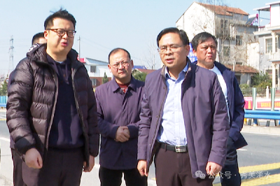 陈正红深入重点道路调研路域环境整治工作
