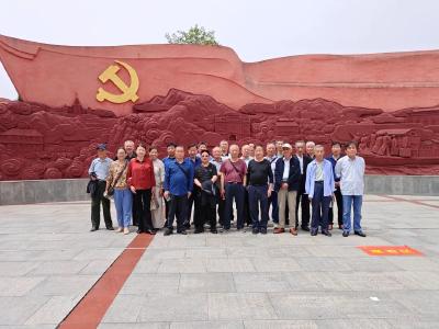 追寻红色足迹，传承革命精神——浠水丁司垱镇组织离退休干部开展红色教育活动