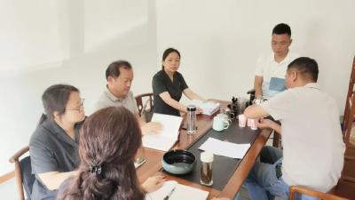 浠水县人民法院：送法进企护营商 共守少年骑行路