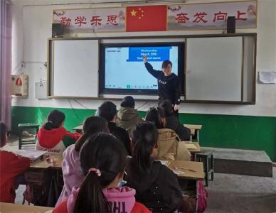 郑集镇：以研促教 谱写小学英语新篇章