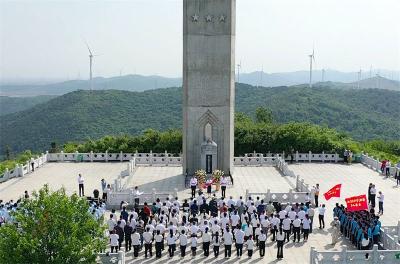 宜城市举行纪念张自忠将军殉国84周年活动