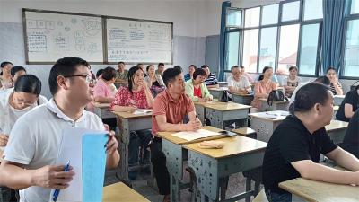 孔湾镇杜岗村小学：紧抓减负策 守牢安全线