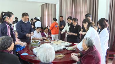 宜城市退役军人事务局携手爱心餐饮企业到光荣院开展敬老爱老慰问活动