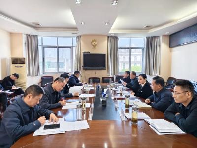 宜城市政府党组深入贯彻中央八项规定精神学习教育读书班举行集体学习研讨