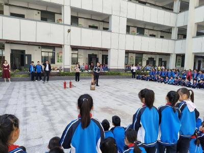 宋玉小学：强化安全教育 助力健康成长