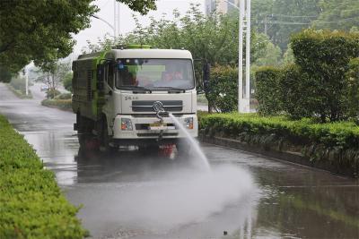 宜城市环卫局：雨后清淤忙 全力保通畅