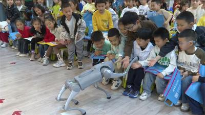 “荆楚科普大讲堂”走进襄大铭苑幼儿园