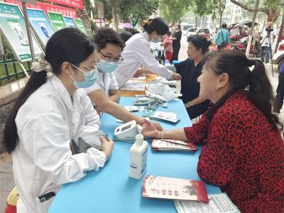 宜城市开展5·15“防治碘缺乏病日”主题宣传活动 