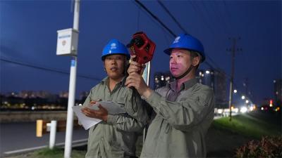国网宜城市供电公司：“把脉问诊” 护航清凉度夏