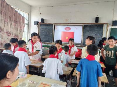 童心向党 争做新时代好队员——宜城市小河镇菜园小学开展少先队员入队前培训考核活动