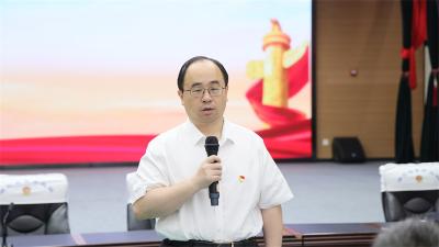 全市领导干部赴襄南监狱开展警示教育