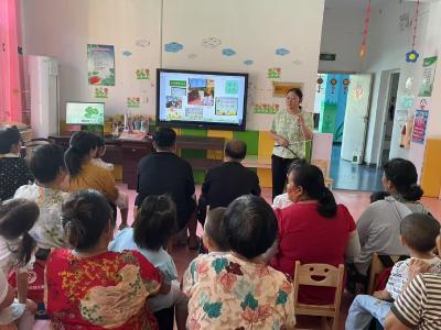 小河镇中心幼儿园：携手共话成长，静待盛夏花开