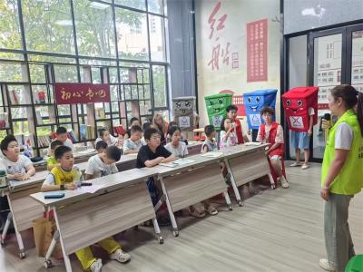 宜城市环卫局：垃圾分类进托管 绿色理念润童心