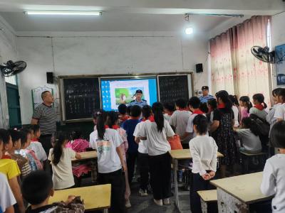 宜城：平安铁路“童”守护 安全知识伴我行