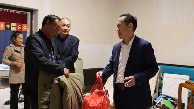 宜城市慈善总会看望慰问受灾群众