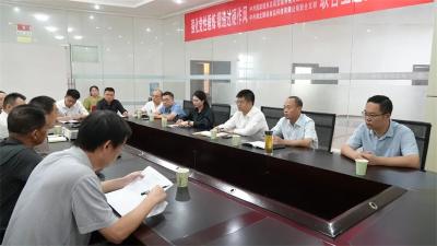 王迪调研重点商贸企业并督导经营发展工作