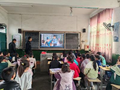 禁毒宣传进校园 护航青春助成长