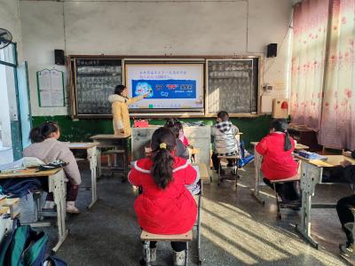筑牢冬季安全防线 守护师生平安成长——菜园小学开展冬季防一氧化碳中毒主题班会