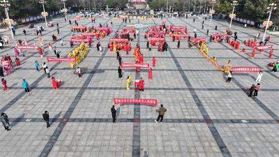 宜城春节民俗巡演活动举行 传统文化点亮新春佳节