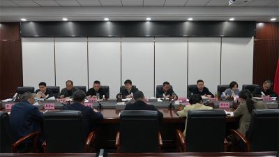 宜城市政府党组举办树立和践行正确政绩观学习教育读书班