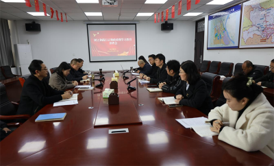 襄阳小河临港集团部署树立和践行正确政绩观学习教育工作