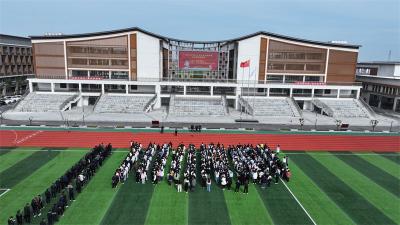 宜城：举行消防安全及防暴演练 筑牢校园“防火墙”