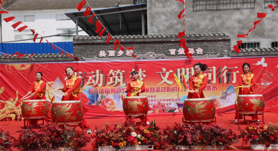 南营街道举办五一文艺汇演暨新时代文明实践集市