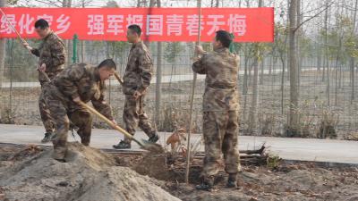 湖北老河口：种下“从军树”许下报国志