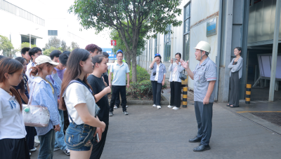 “实训+招聘”一站式求职服务助力毕业生上岗
