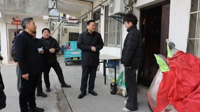 市领导开展春节前走访慰问 