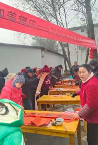 市文联开展“马年纳福 和美樊庄”迎新春义务书写春联活动