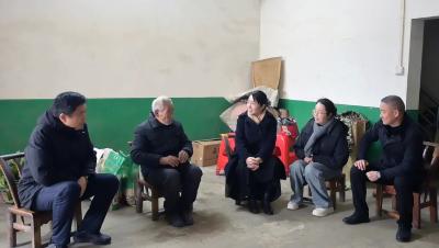 市领导开展春节前走访慰问 