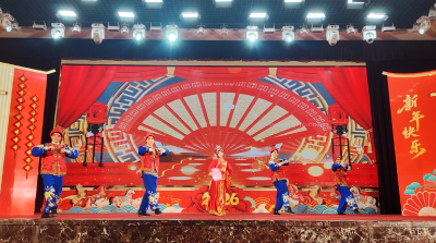 “马跃梨园韵非遗”2026年老河口市迎新春戏剧演唱会举行