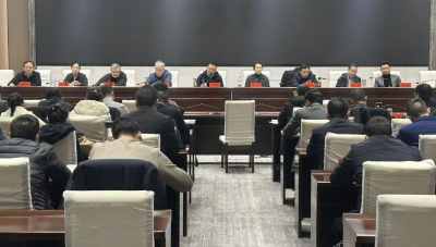 郭章新部署烟花爆竹专项整治工作 