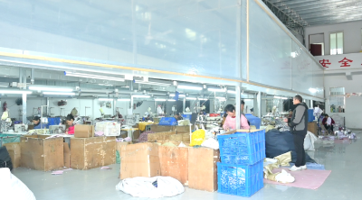 【奋进“十五五” 实干开新局】孟楼镇：箱包企业赶制出口订单 