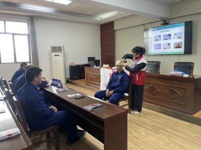 市红十字会开展初级救护员培训