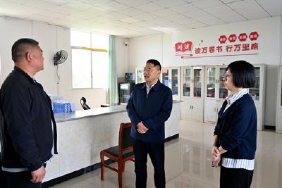 冯玉强在薛集镇调研时强调 牢固树立和践行正确政绩观 以实干实绩推动经济社会高质量发展