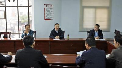 郭章新督办信访包案化解工作 